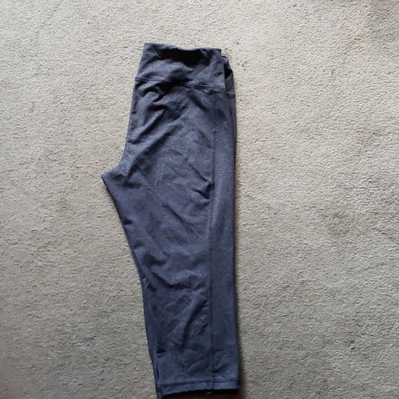 Capris - Picture 2 of 2